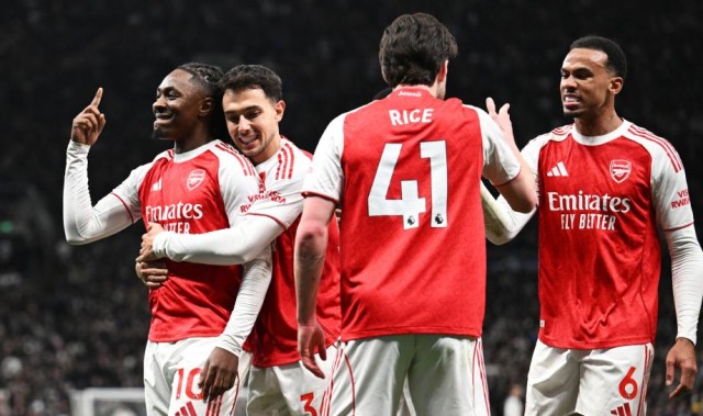 英超-埃泽、约克雷斯梅开二度 阿森纳4-1双杀热刺