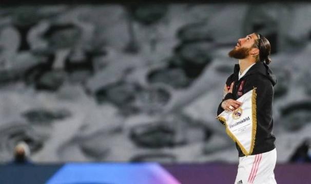 开云体育线上网站-拉莫斯拒绝皇马续约报价！70%球迷认为他可以离开